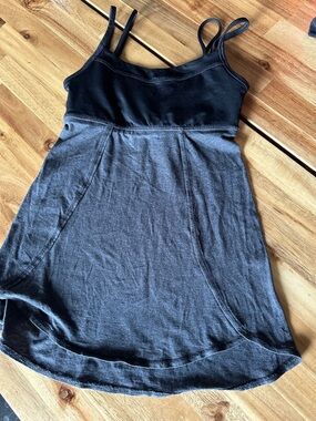 Ivivva Black and Charcoal Grey Double-Strap Tank Camisole